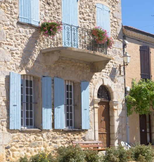 Expert Caulking for Lasting Protection 3